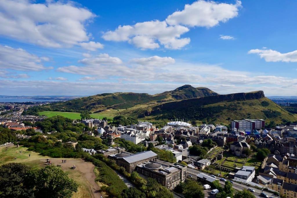 Abercorn Lodge Semi-Detached House - Edinburgh — Photos 1